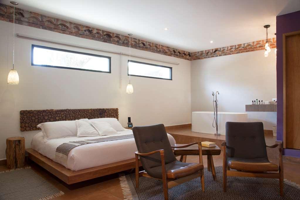 Hotel Boutique Casa Fernanda (Adults Only) Tepoztlán Szoba fotó